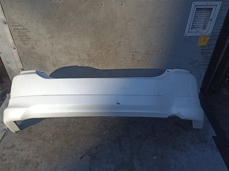 Бампер TOYOTA WISH ZNE10 задний (б/у)