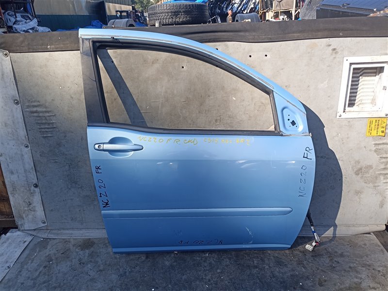 Дверь TOYOTA RAUM NCZ20 передняя правая (б/у)