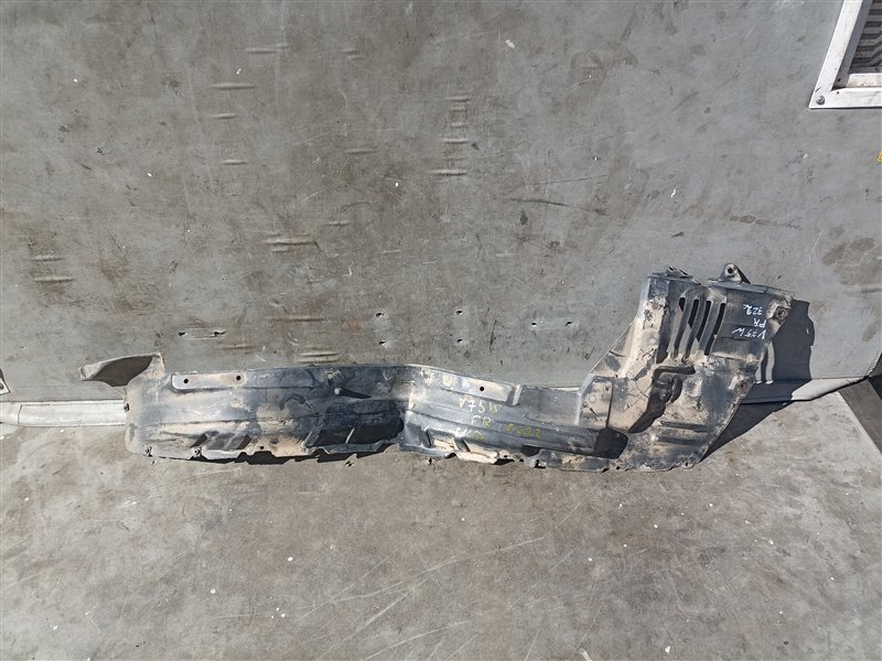 Подкрылок MITSUBISHI PAJERO V63W передний правый (б/у)