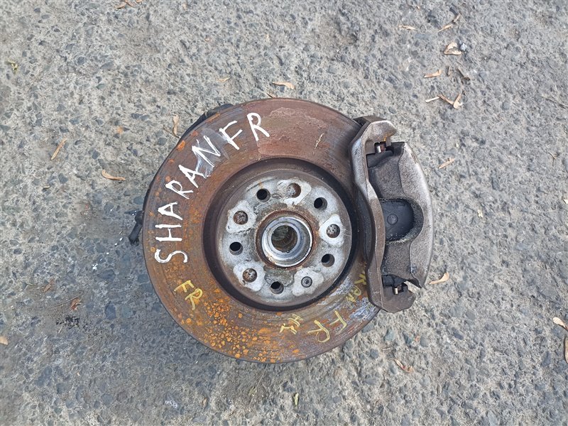 Ступица VOLKSWAGEN SHARAN 7N1 CTH(A) передняя правая (б/у)