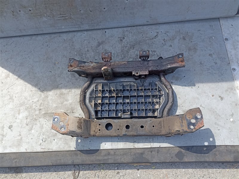 Балка под двс TOYOTA TOYOACE RZY220 1RZ-E (б/у)