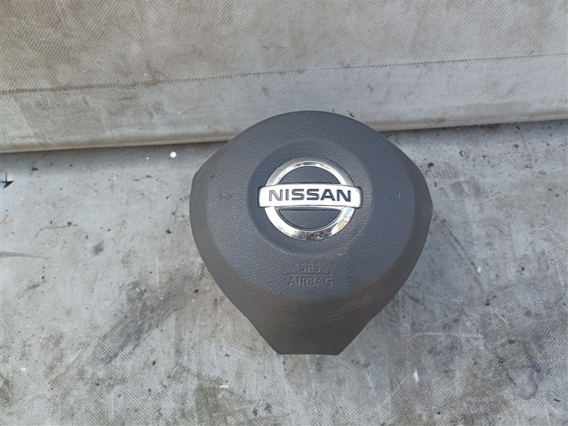 Airbag водительский NISSAN LEAF ZE1 (б/у)