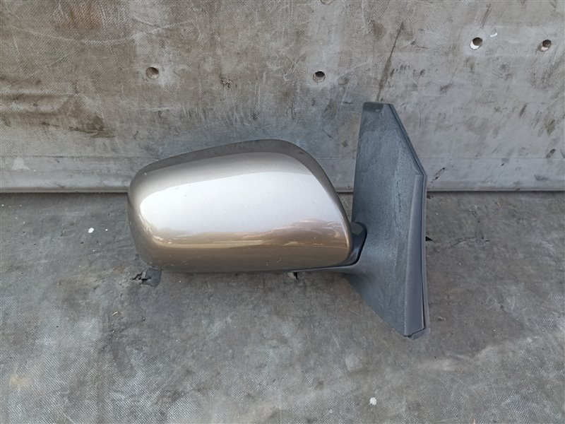 Зеркало TOYOTA COROLLA AXIO NZE141 правое (б/у)