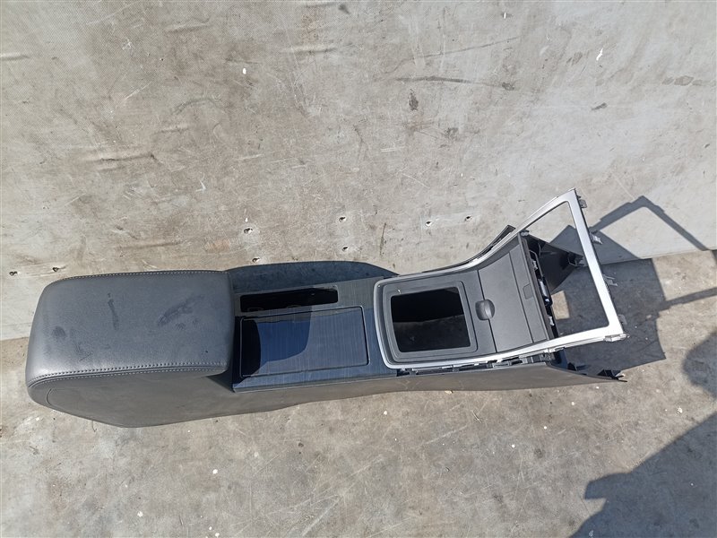 Бардачок между сиденьями MAZDA ATENZA GH5AP (б/у)