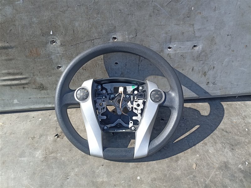 Руль TOYOTA PRIUS ZVW30 (б/у)
