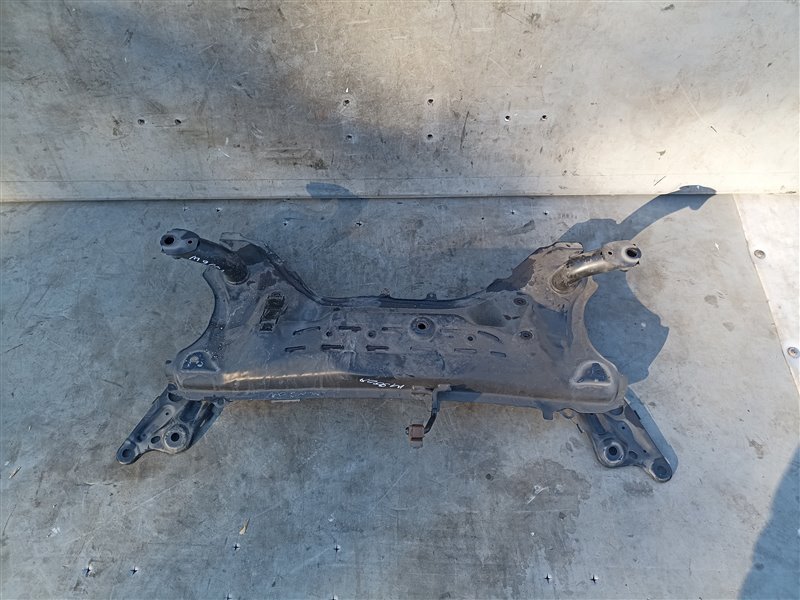 Балка под двс TOYOTA ROOMY M900A 1KR-FE (б/у)