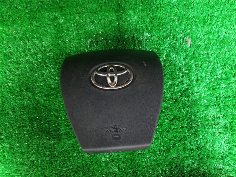 Airbag водительский TOYOTA PRIUS ALPHA ZVW40 (б/у)