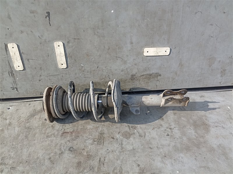 Стойка TOYOTA COROLLA FIELDER NZE141 1NZ-FE передняя (б/у) Стойка TOYOTA COROLLA FIELDER NZE141 1NZ-FE передняя (б/у)
