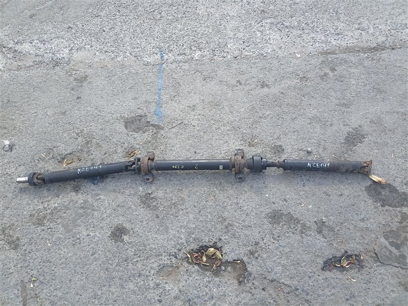 Кардан TOYOTA COROLLA AXIO NZE144 1NZ-FE (б/у) Кардан TOYOTA COROLLA AXIO NZE144 1NZ-FE (б/у)