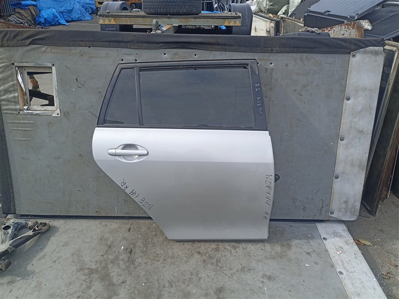 Дверь TOYOTA COROLLA FIELDER NZE141 задняя правая (б/у)