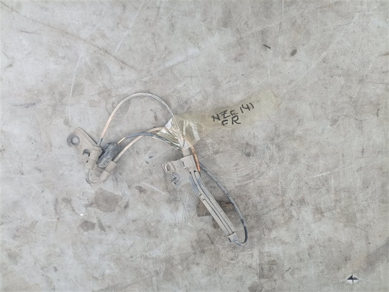 Датчик abs TOYOTA COROLLA AXIO NZE141 1NZ-FE передний правый (б/у) Датчик abs TOYOTA COROLLA AXIO NZE141 1NZ-FE передний правый (б/у)