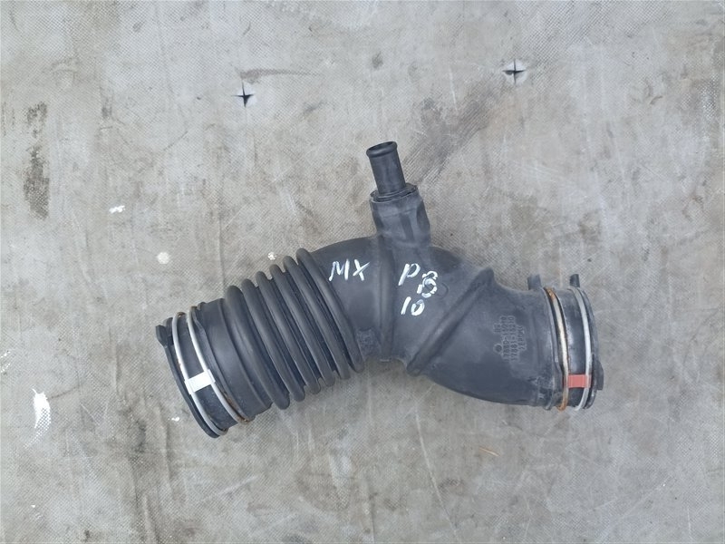 Патрубок воздушн.фильтра TOYOTA YARIS CROSS MXPB10 M15A-FKS (б/у)