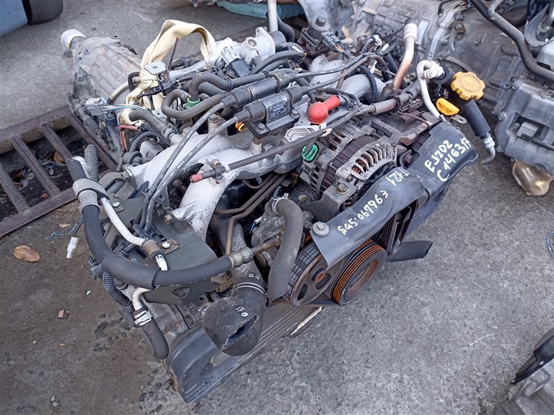 Двигатель SUBARU FORESTER SG5 EJ202 C146317 (б/у)