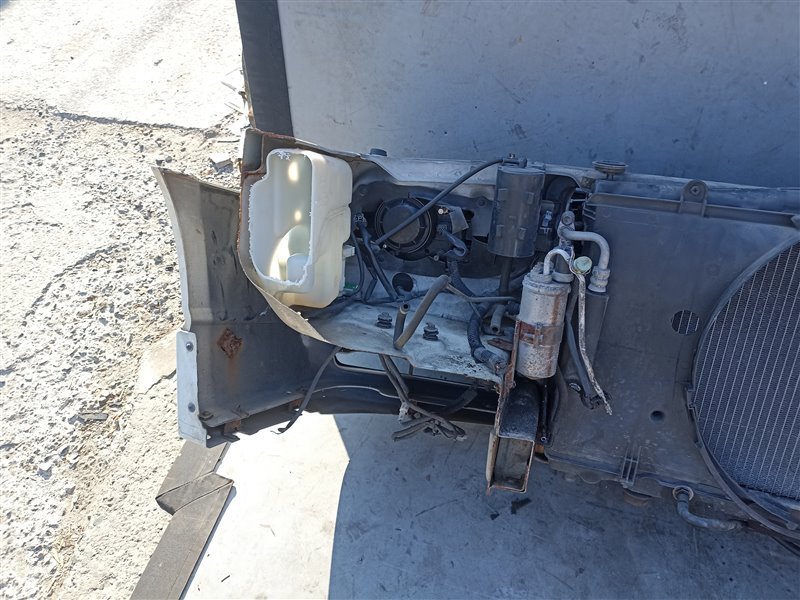Nose cut NISSAN LAUREL GC35 (б/у) Nose cut NISSAN LAUREL GC35 (б/у)