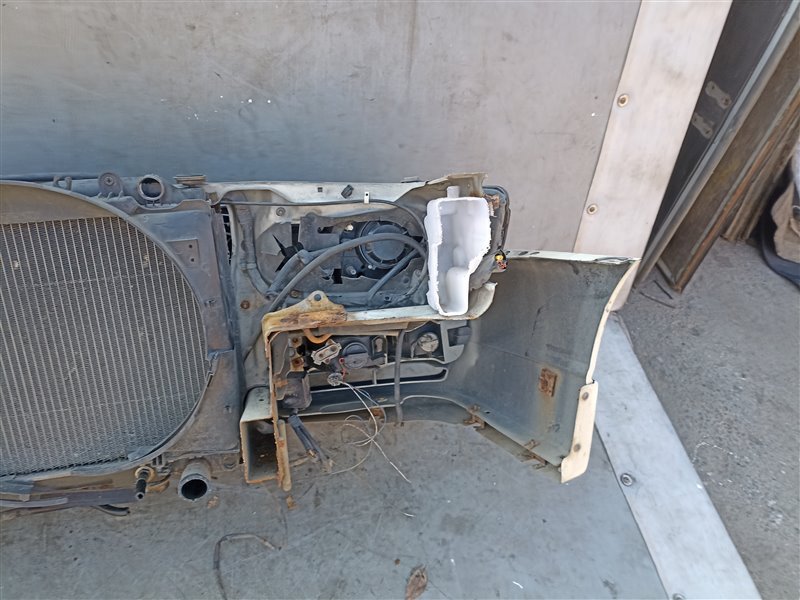 Nose cut NISSAN LAUREL GC35 (б/у) Nose cut NISSAN LAUREL GC35 (б/у)