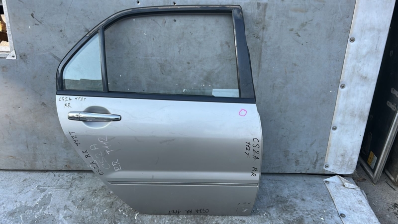Дверь MITSUBISHI LANCER CEDIA CS2A задняя правая (б/у)