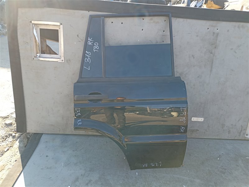 Дверь LAND ROVER DISCOVERY L318 задняя правая (б/у) Дверь LAND ROVER DISCOVERY L318 задняя правая (б/у)