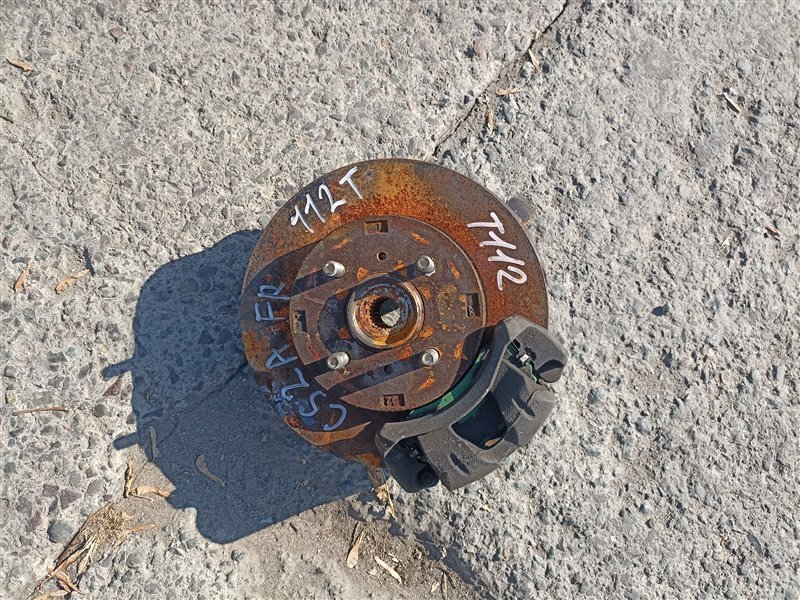 Ступица MITSUBISHI LANCER CEDIA CS2A 4G15 передняя правая (б/у)