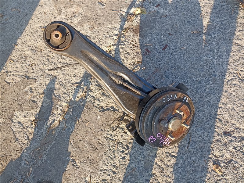 Ступица MITSUBISHI LANCER CEDIA CS2A 4G15 задняя правая (б/у)