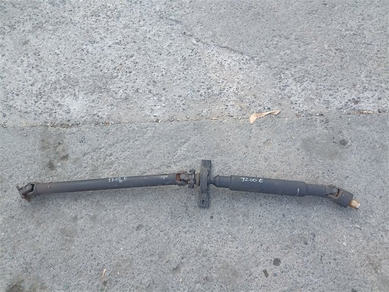 Кардан TOYOTA RUSH J200E 3SZ-VE (б/у) Кардан TOYOTA RUSH J200E 3SZ-VE (б/у)