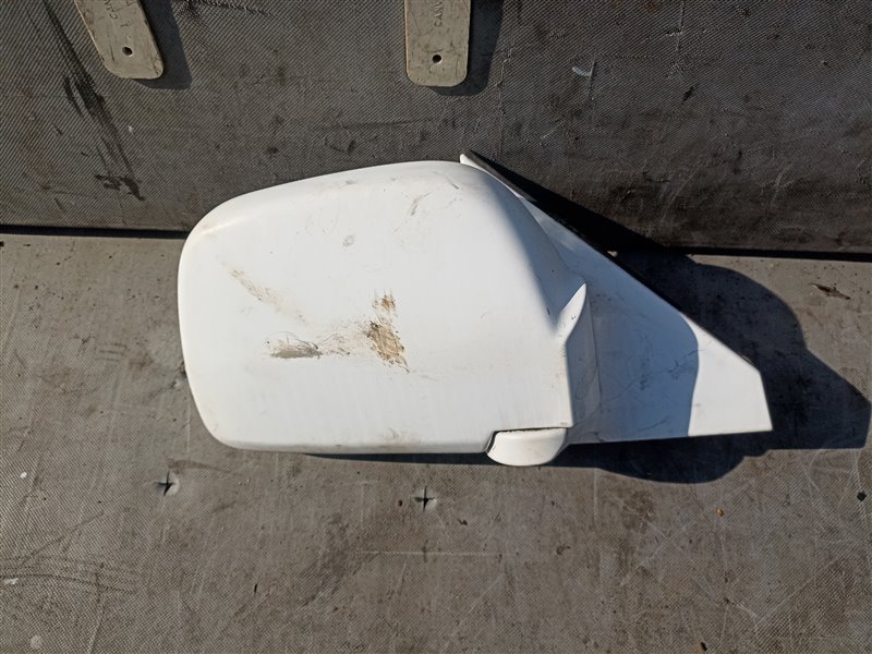 Зеркало NISSAN LARGO W30 правое (б/у)