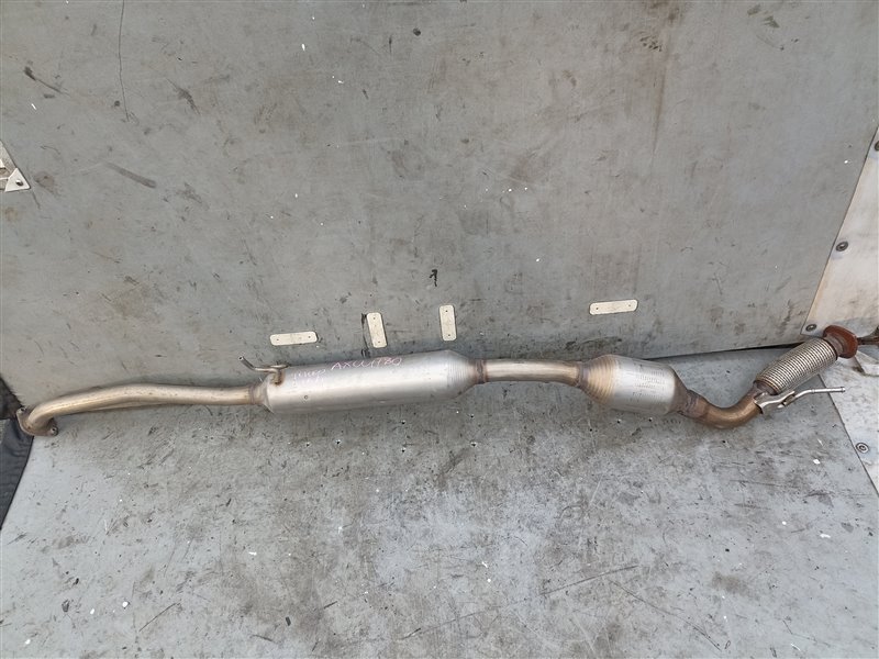 Катализатор TOYOTA HARRIER AXUH80 A25A-FXS (б/у) Катализатор TOYOTA HARRIER AXUH80 A25A-FXS (б/у)