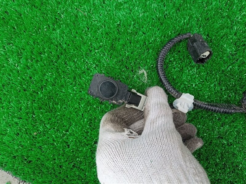 Датчик парктроника TOYOTA HARRIER AXUH80 задний (б/у) Датчик парктроника TOYOTA HARRIER AXUH80 задний (б/у)