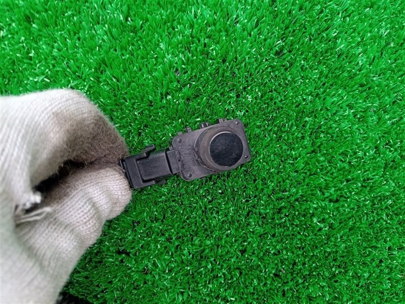 Датчик парктроника TOYOTA HARRIER AXUH80 задний (б/у) Датчик парктроника TOYOTA HARRIER AXUH80 задний (б/у)