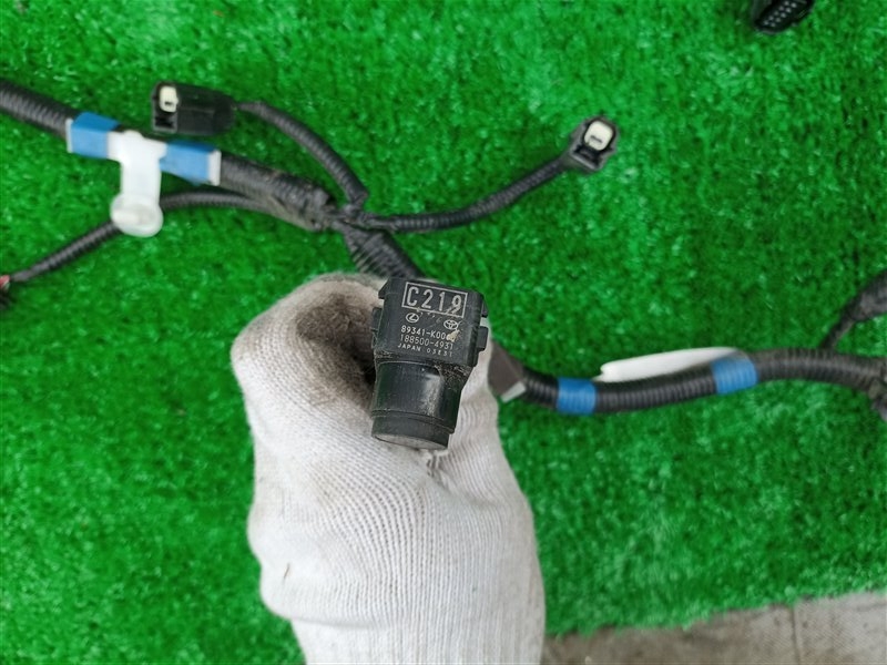 Датчик парктроника TOYOTA HARRIER AXUH80 задний (б/у) Датчик парктроника TOYOTA HARRIER AXUH80 задний (б/у)