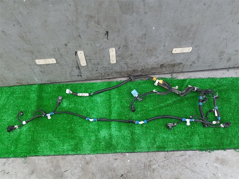 Проводка сонаров TOYOTA HARRIER AXUH80 задняя (б/у)