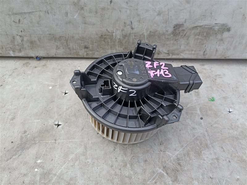 Мотор печки HONDA CR-Z ZF2 (б/у) Мотор печки HONDA CR-Z ZF2 (б/у)