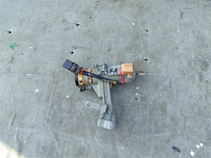 Замок зажигания MITSUBISHI PAJERO JUNIOR H57A (б/у)