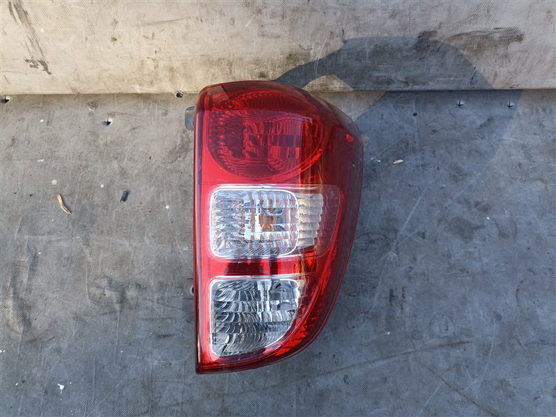 Стоп-сигнал TOYOTA RUSH J200E правый (б/у)