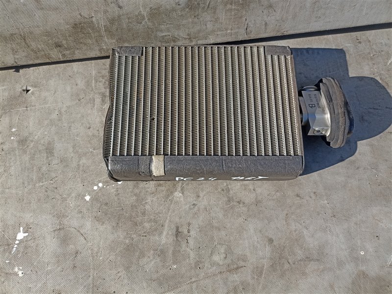 Испаритель кондиционера NISSAN SERENA PC24 (б/у)