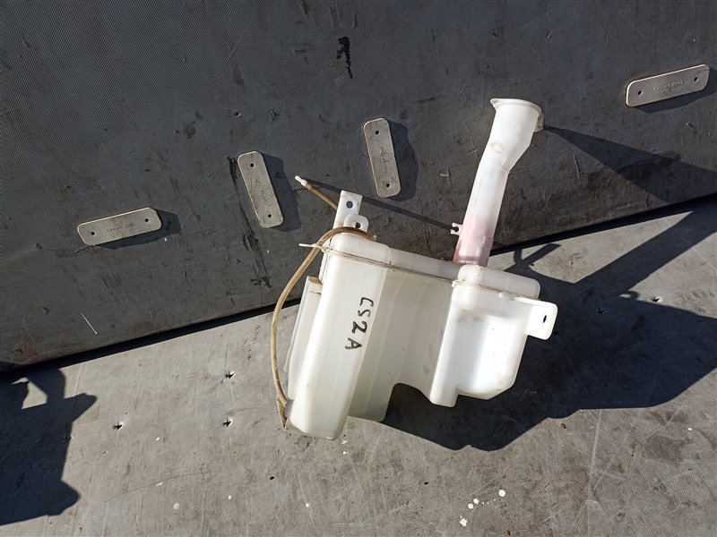 Бачок стеклоомывателя MITSUBISHI LANCER CEDIA CS2A (б/у)