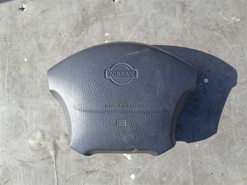 Airbag водительский NISSAN LARGO W30 (б/у)