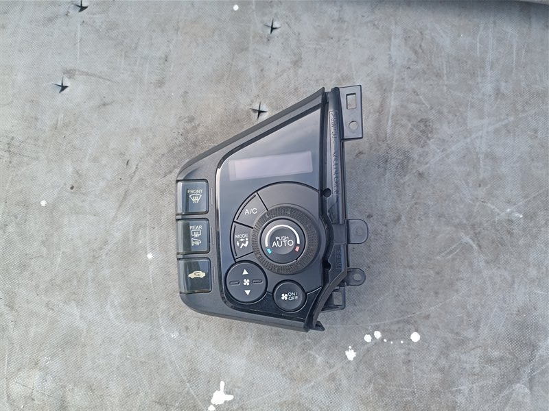 Климат-контроль HONDA CR-Z ZF2 (б/у)