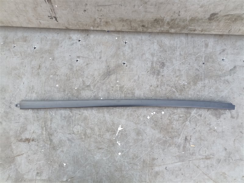 Молдинг стекла LEXUS NX350 TAZA25 передний правый (б/у)