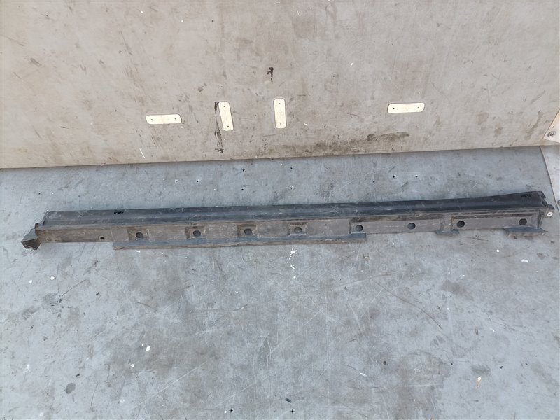 Порог LEXUS NX350 TAZA25 левый (б/у)