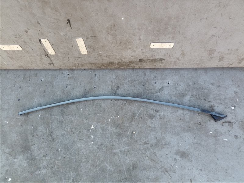 Молдинг на дверь LEXUS NX350 TAZA25 передний правый (б/у)