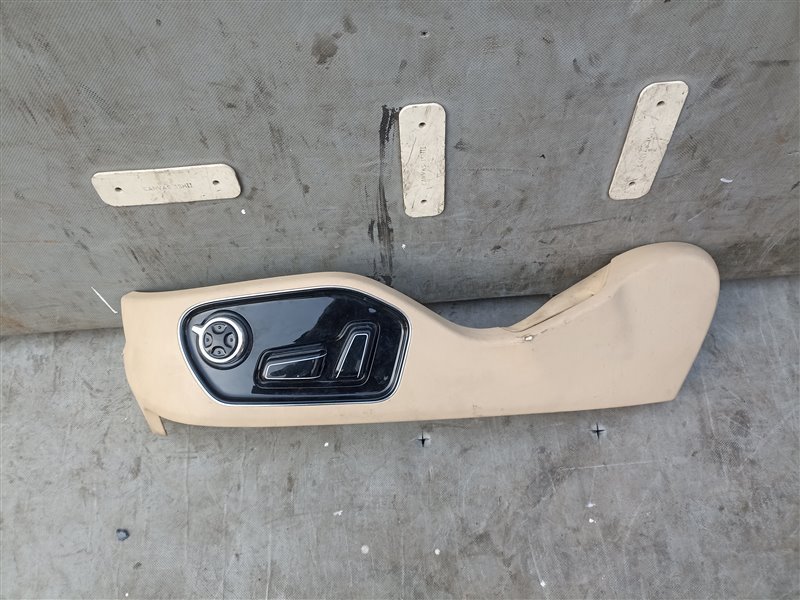 Кнопка управления сиденьем AUDI A8 D4 CDRA 12.2010 передняя левая (б/у)