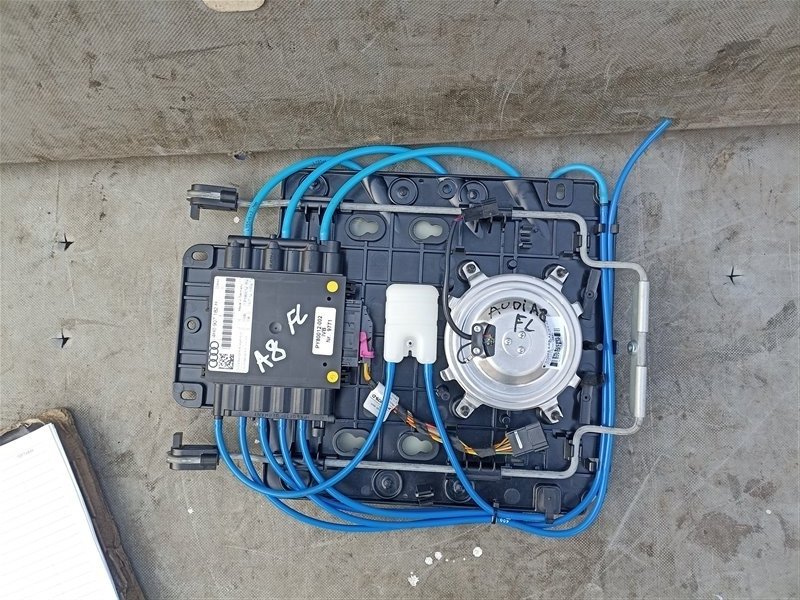 Подкачка сиденья AUDI A8 D4 CDRA 12.2010 передняя левая (б/у)