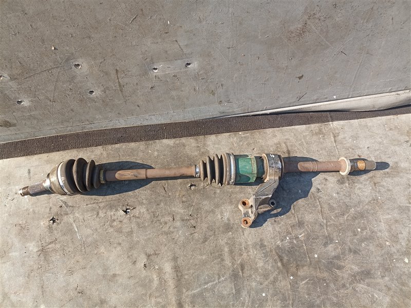 Привод MAZDA FAMILIA BHA8P BP-ZE передний правый (б/у)