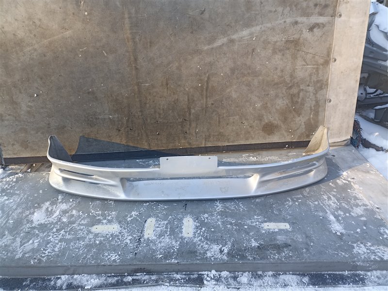 Губа HONDA STEPWGN RF1 передняя (б/у)