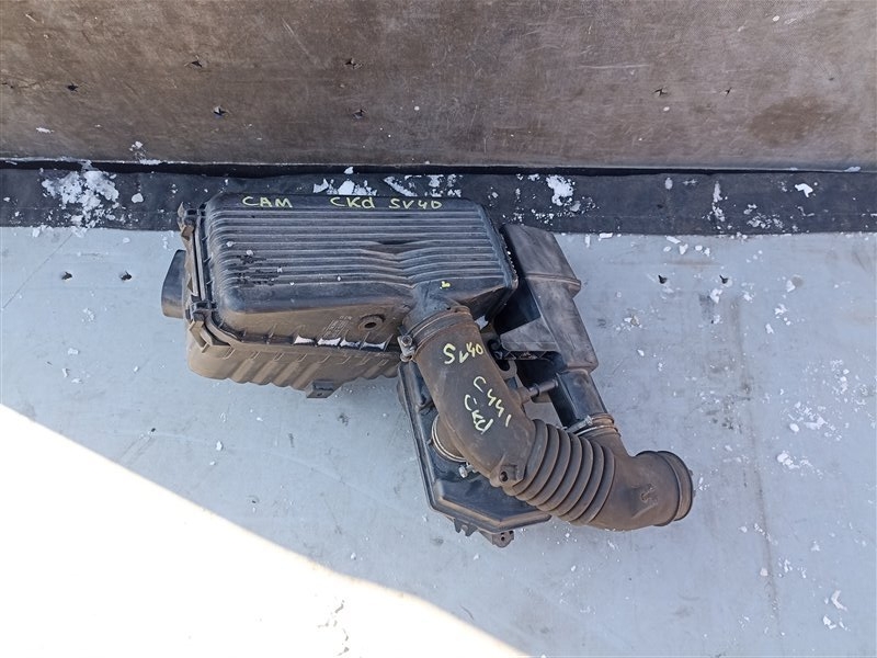 Корпус воздушного фильтра TOYOTA CAMRY SV40 4S-FE (б/у)