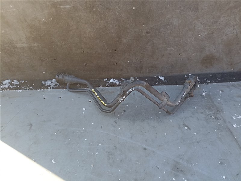 Горловина топливного бака TOYOTA RUSH J210E (б/у)