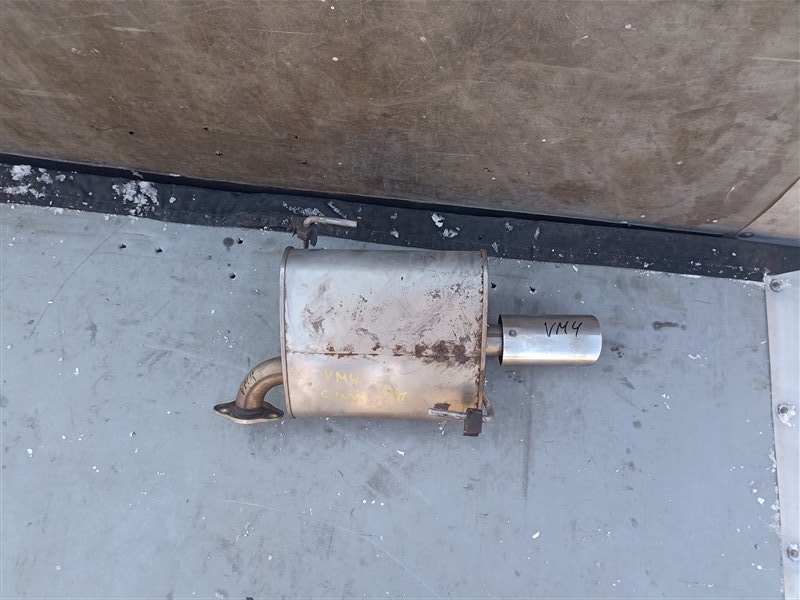Глушитель SUBARU LEVORG VM4 FB16T правый (б/у)