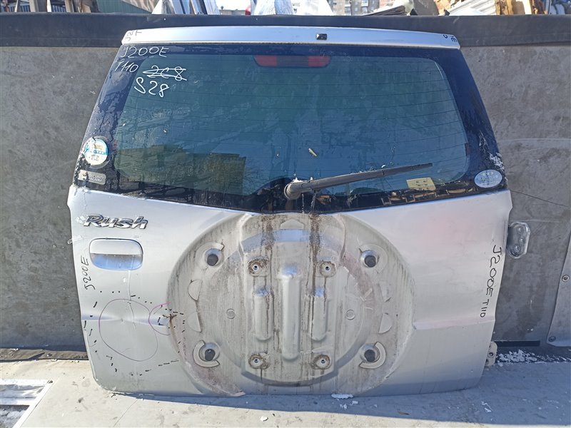 Дверь 5-я TOYOTA RUSH J200E (б/у)