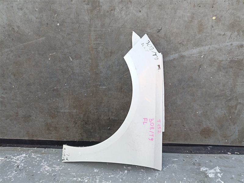Крыло PEUGEOT 308 T9 переднее левое (б/у)