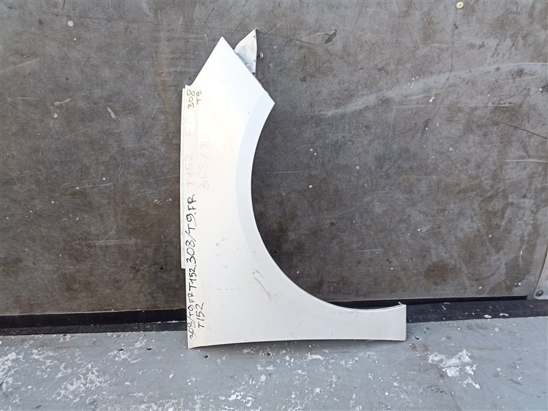 Крыло PEUGEOT 308 T9 переднее правое (б/у)